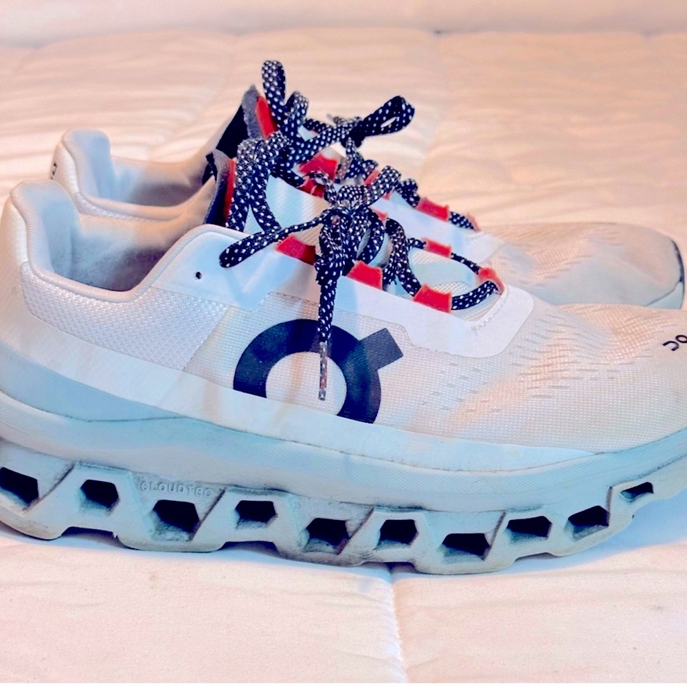 2 pair of Men’s On Cloud size 9 blue and white. Sold separately